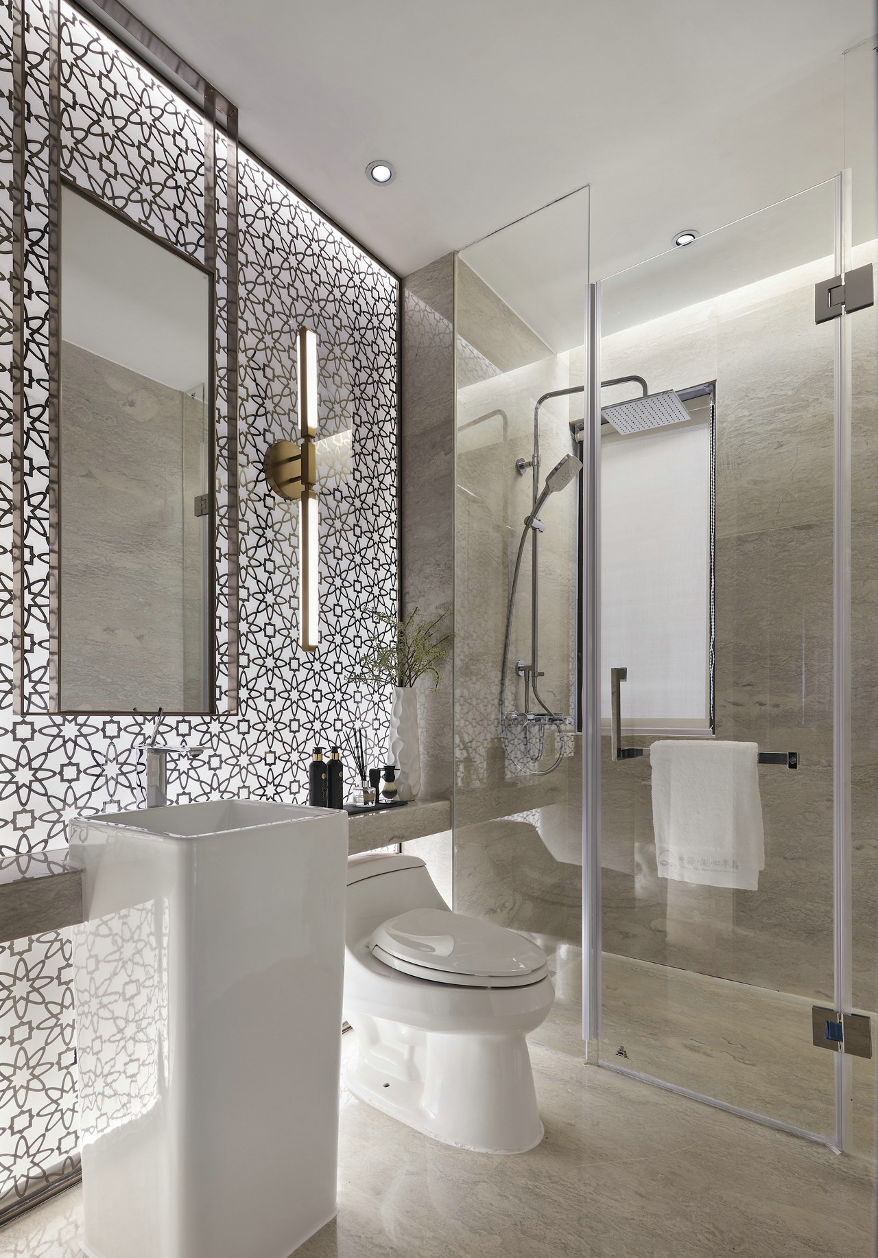 如何去除新裝房中的異味呢？