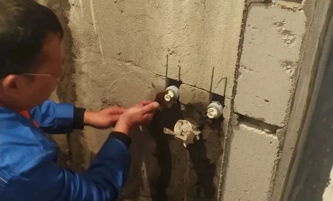 亞通家裝課堂 | 水管驗(yàn)收必須做打壓試驗(yàn)？具體應(yīng)該怎么做？