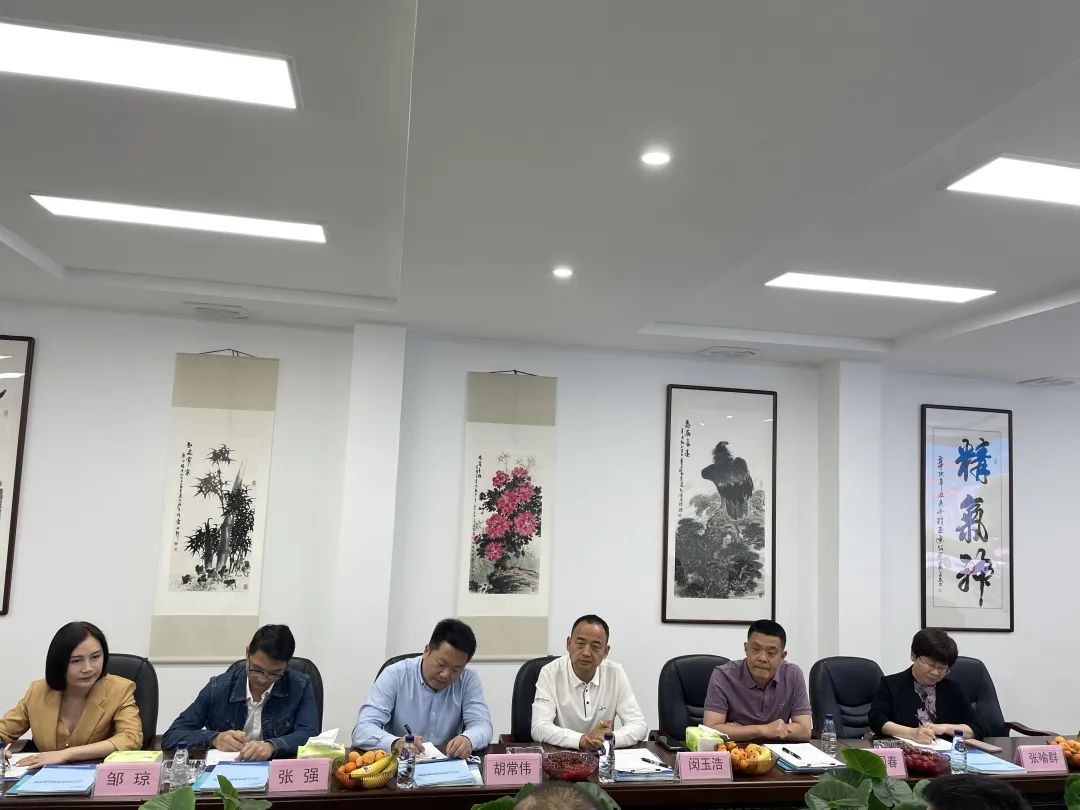 亞通資訊 | 湖北省仙桃市領(lǐng)導一行到亞通視察指導