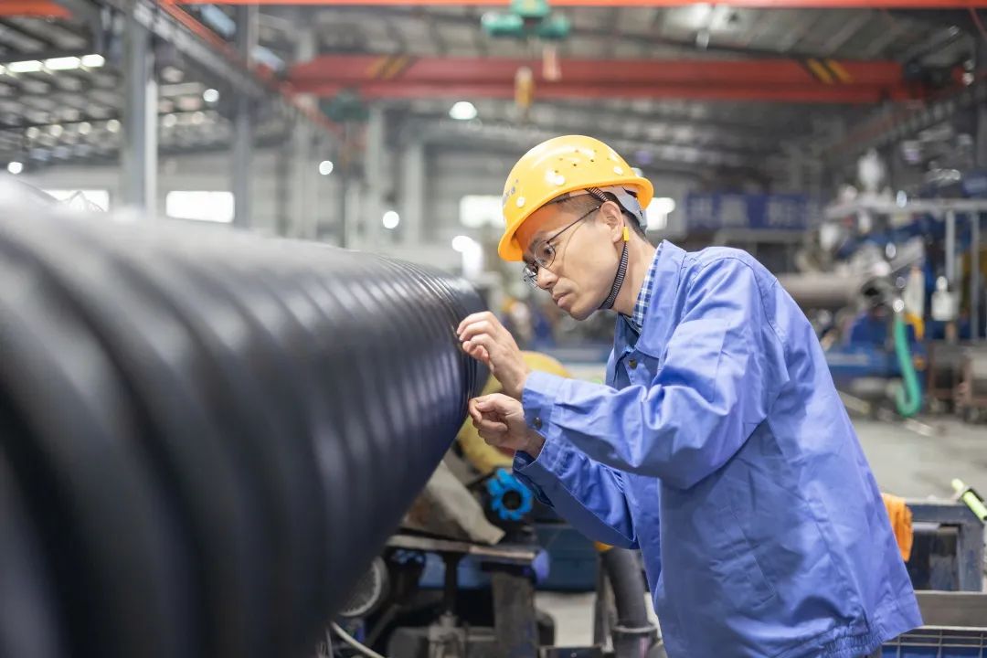 亞通資訊 | 亞通公司黨支部書記、營銷副總監(jiān)吳亞平榮獲“福清十大工匠”